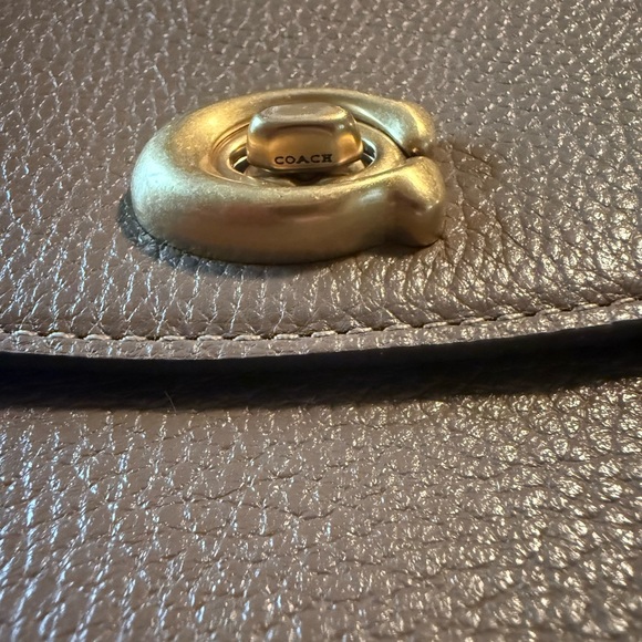 Coach Cassie 19 Pebbled Leather Turnlock Bag in Dark Stone - Picture 6 of 12